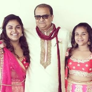 Meet your Posher, Tina n bakul